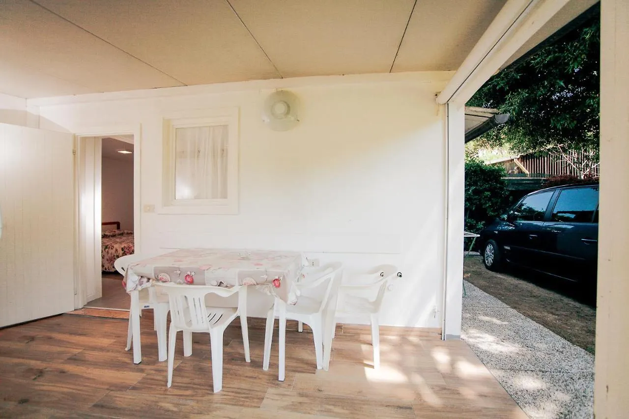 Appartamenti & Bungalows Luca Angiolin Cavallino-Treporti 0*,  Italy
