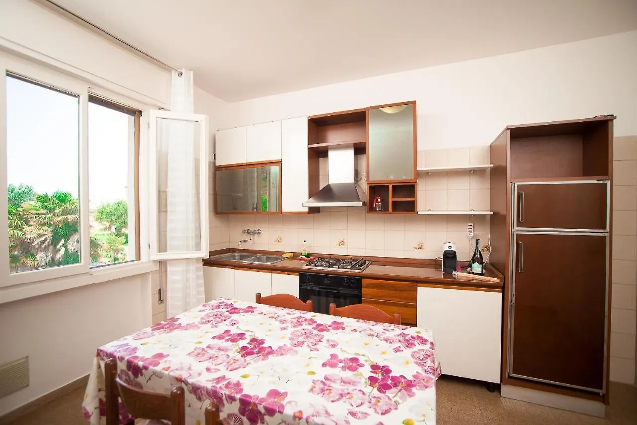 Appartamenti & Bungalows Luca Angiolin Cavallino-Treporti 0*,  Italy
